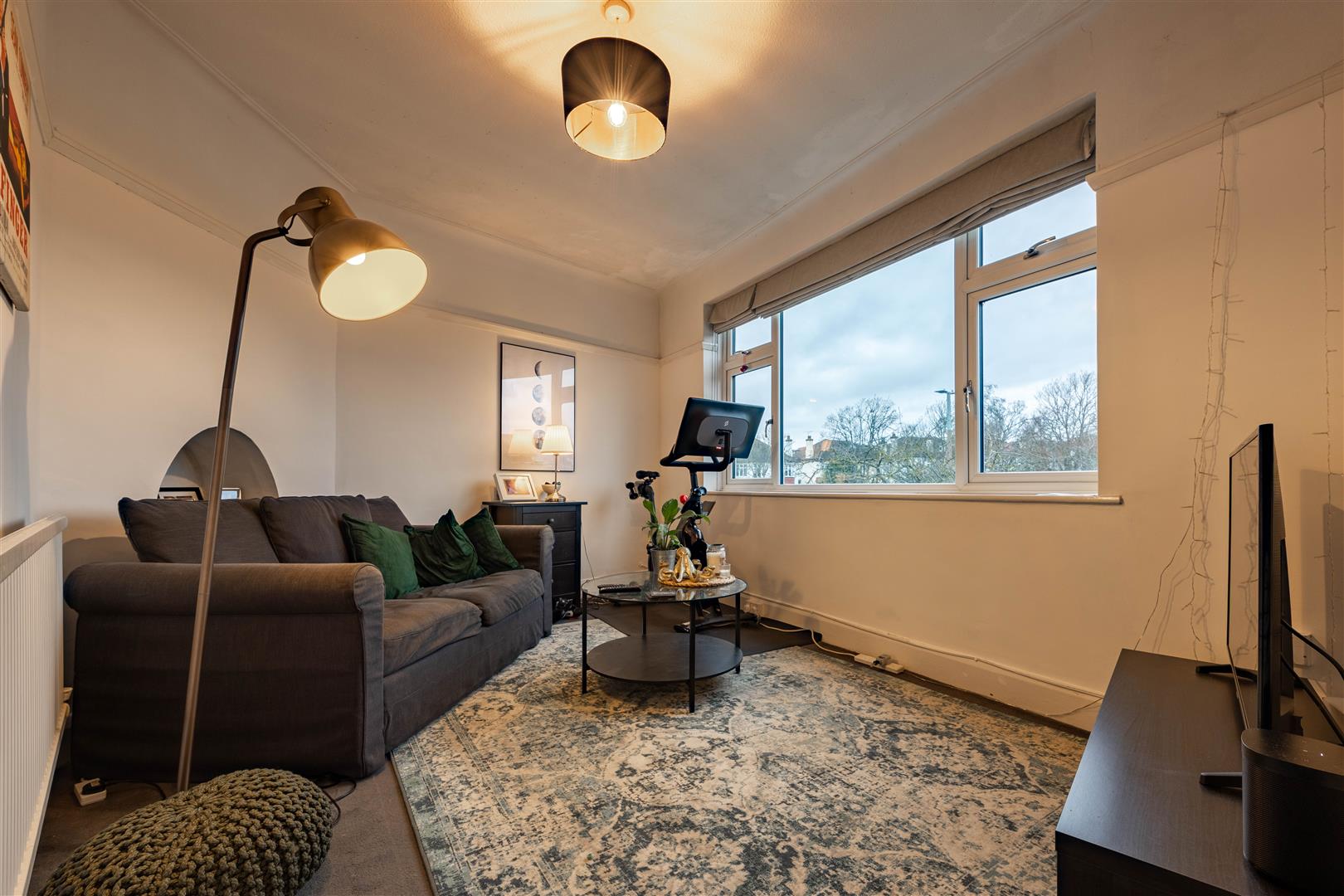 Appointmoor The Ridgeway, Chalkwell